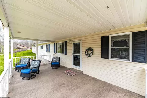 Exterior - 271 Statler Run Rd, Fairview, WV 26570 photo 1 of 6