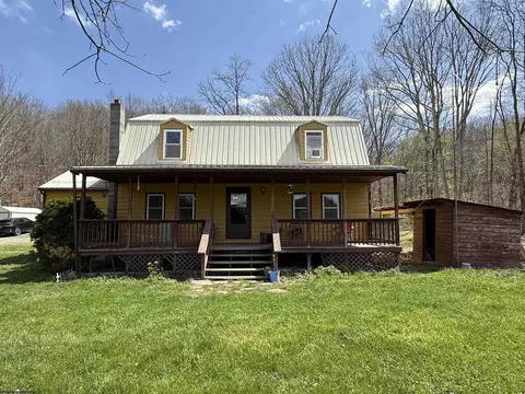 1174 Bell Crouch Rd, Huttonsville, WV 26273