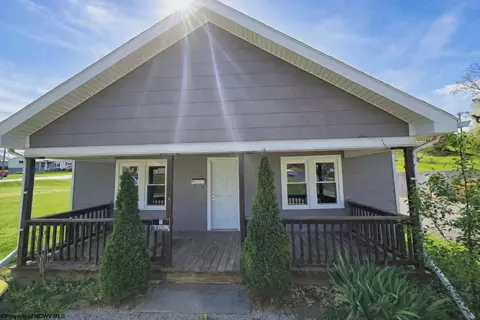 595 S Pike St, Shinnston, WV 26431