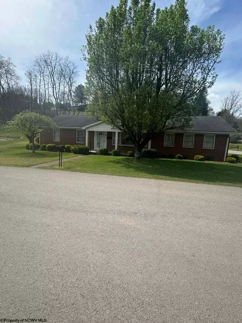 1 Ambrose St, Buckhannon, WV 26201