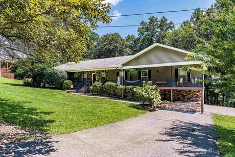 341 Arbogast Ln, Morgantown, WV 26508