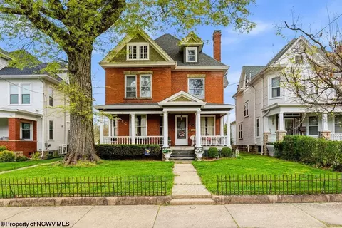 646 Mulberry Ave, Clarksburg, WV 26301