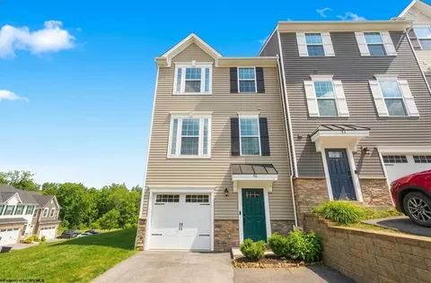 51 Hewstone Ct, Morgantown, WV 26501