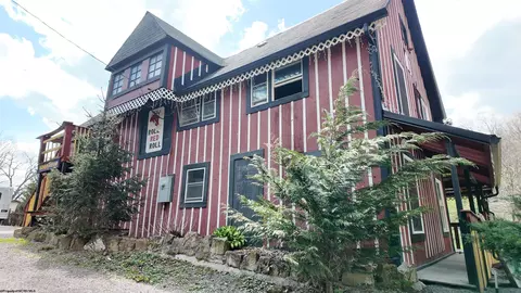 151 Patricia Ave, Elkins, WV 26241