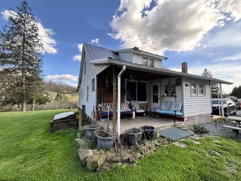 1021 Clover Run Rd, Montrose, WV 26283