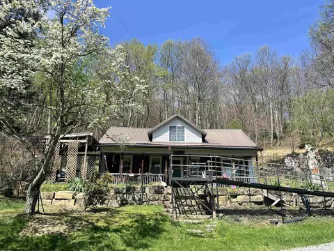 170 Gregorytown Rd, Rock Cave, WV 26234