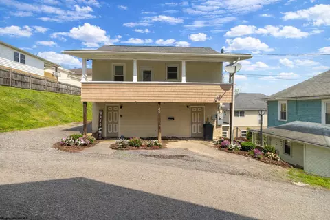 30 Spring St, Westover, WV 26501