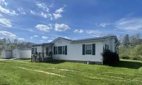 38 Seth Ct, Bridgeport, WV 26330
