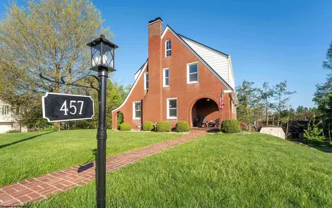457 Rotary St, Morgantown, WV 26505