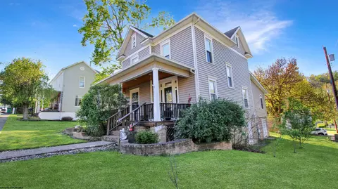 156 Arbutus Dr, Clarksburg, WV 26301