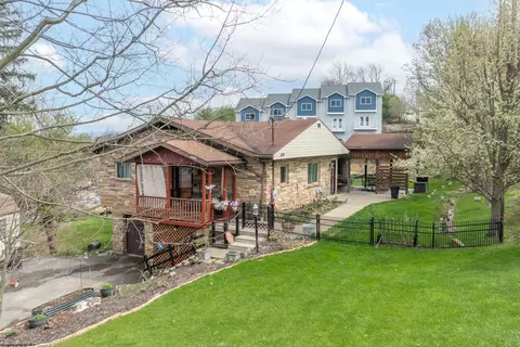 1009 Chestnut Ridge Rd, Morgantown, WV 26505