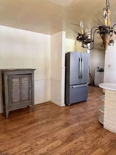 Kitchen - 232 Johnson Ave, Bridgeport, WV 26330 photo 2 of 3