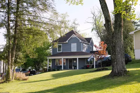 526 Newton St, Fairmont, WV 26554
