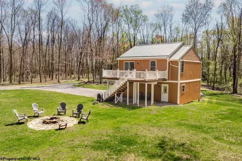1263 Moccasin Rocks Rd, Bruceton Mills, WV 26525