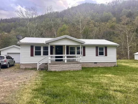 301 Elk River Rd, Webster Springs, WV 26288