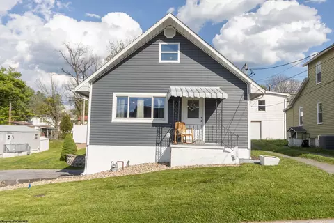 536 Herman Ave, Star City, WV 26505