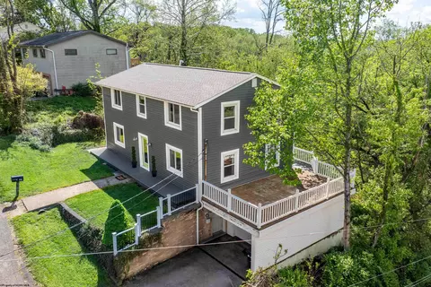 752 Northwest Dr, Morgantown, WV 26505