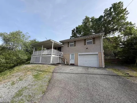 61 Marie St, West Union, WV 26456
