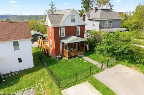 612 Clinton Ave, Morgantown, WV 26505