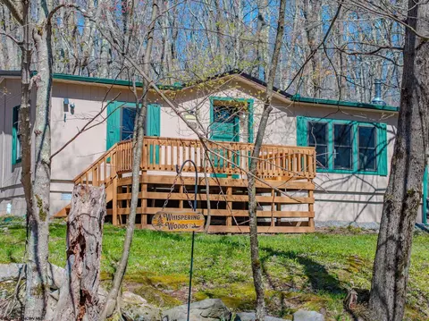 395 Woodbine Dr, Terra Alta, WV 26764