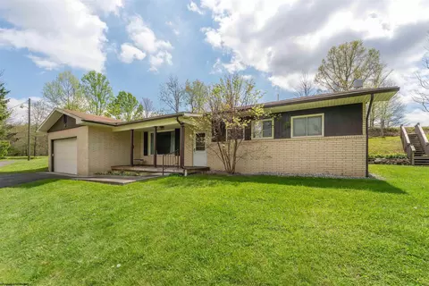 822 Kingwood Pike, Morgantown, WV 26508