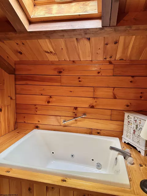Bath - 199 Maple Ave #TIMBERWOOD 14, Davis, WV 26260 photo 1 of 4