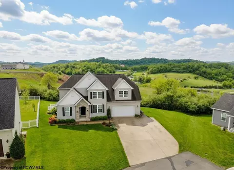 133 Elderbury Ln, Fairmont, WV 26554