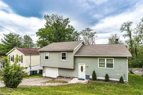 921 Revere St, Morgantown, WV 26505