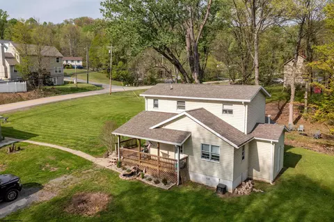 662 Brookhaven Rd, Morgantown, WV 26508