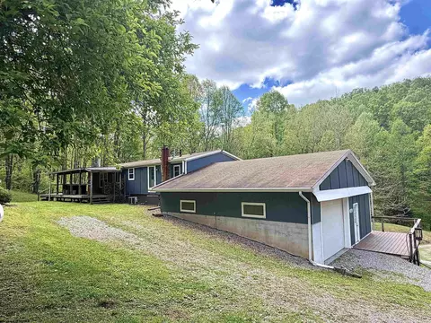 804 Jewelweed Rd, Bristol, WV 26426