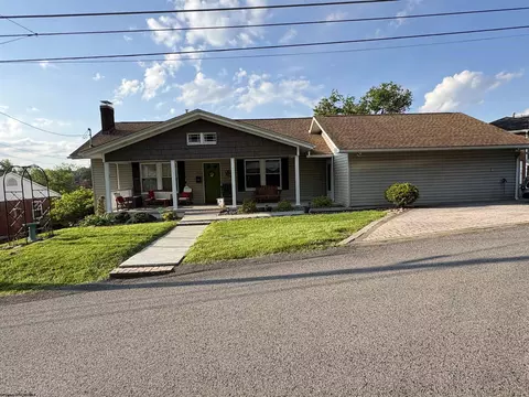 163 Broadview Ave, Fairmont, WV 26554