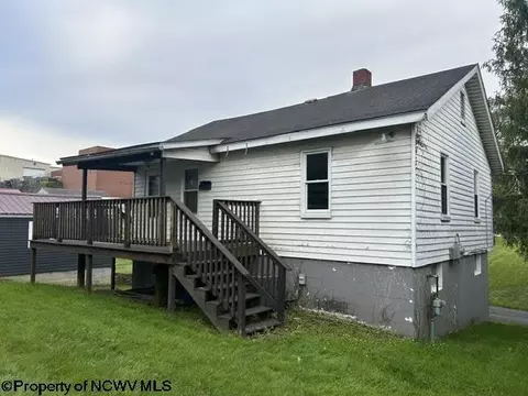 122 12 Reeves Ave, Fairmont, WV 26554