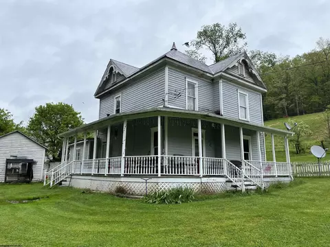 911 Wheeler Fork Rd, Horner, WV 26372