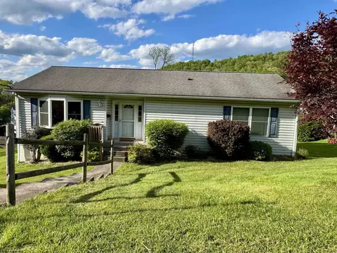 120 Bridge St, Monongah, WV 26554