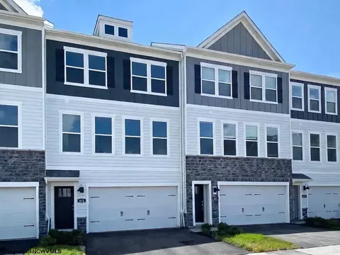755 Hardman Dr, Morgantown, WV 26501