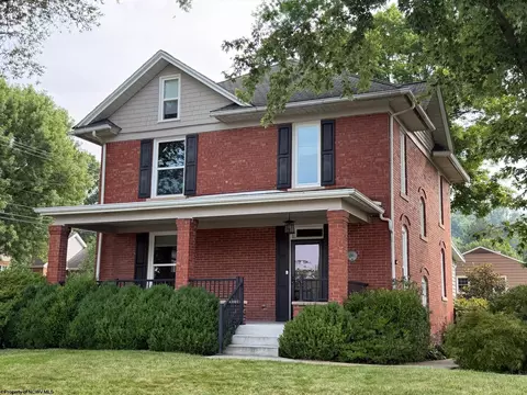 1360 Eastern Ave, Morgantown, WV 26505