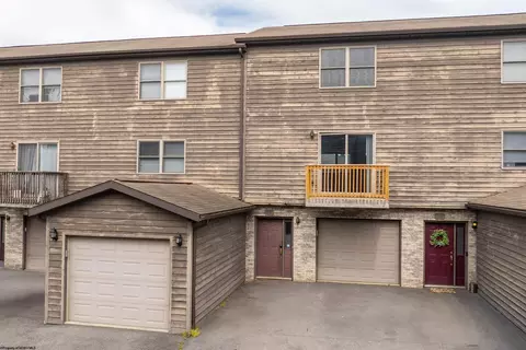 12 Silver Creek Dr, Morgantown, WV 26505
