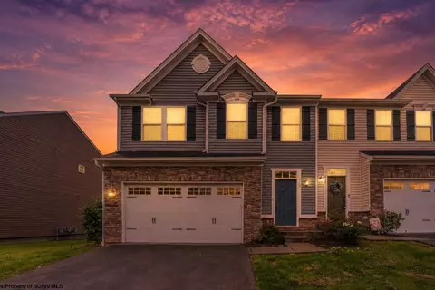 214 Stonehurst Dr, Morgantown, WV 26501
