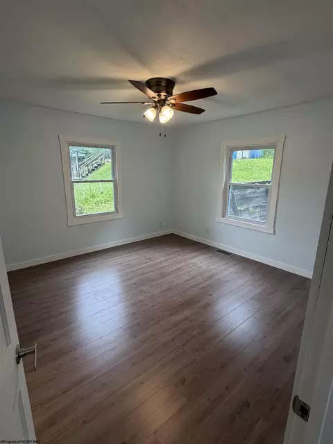 Bedroom - 486 Spruce St, Thomas, WV 26292 photo 3 of 3