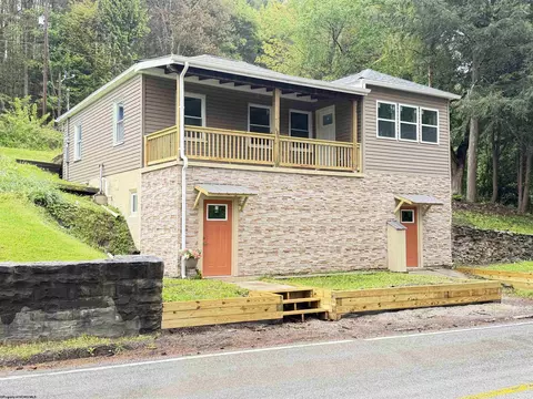 Exterior - 486 Spruce St, Thomas, WV 26292 photo 2 of 9