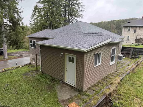Exterior - 486 Spruce St, Thomas, WV 26292 photo 7 of 9