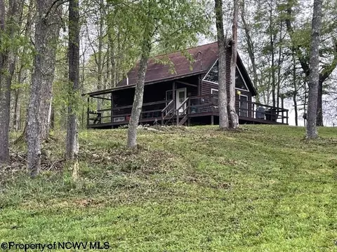 634 Joe Gibson Rd, Newburg, WV 26410