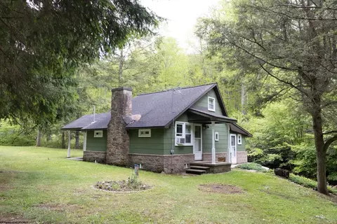 1308 Pleasure Valley Rd, Montrose, WV 26283