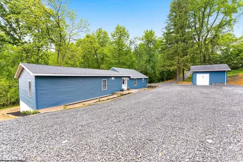 1144 Grafton Rd, Morgantown, WV 26508