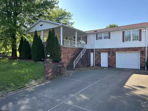 1014 Indiana Ave, Fairmont, WV 26554