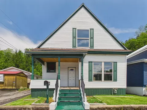 309 E Main St, Mannington, WV 26582