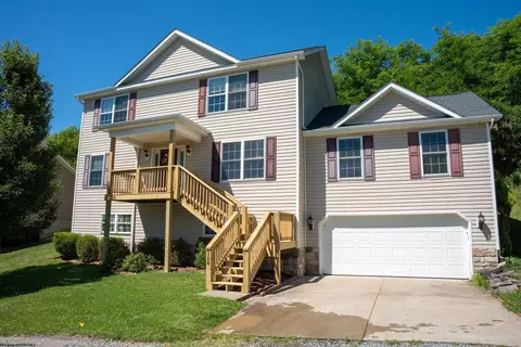 156 Auburn Dr, Morgantown, WV 26501