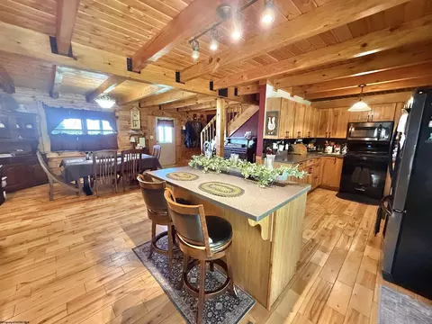 Kitchen - 355 Bennett Rd, Philippi, WV 26416 photo 4 of 6