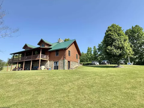 Exterior - 355 Bennett Rd, Philippi, WV 26416 photo 3 of 11