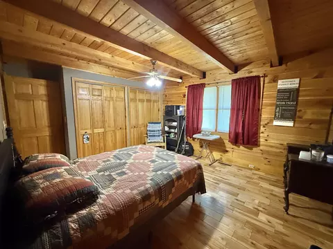 Bedroom - 355 Bennett Rd, Philippi, WV 26416 photo 2 of 6